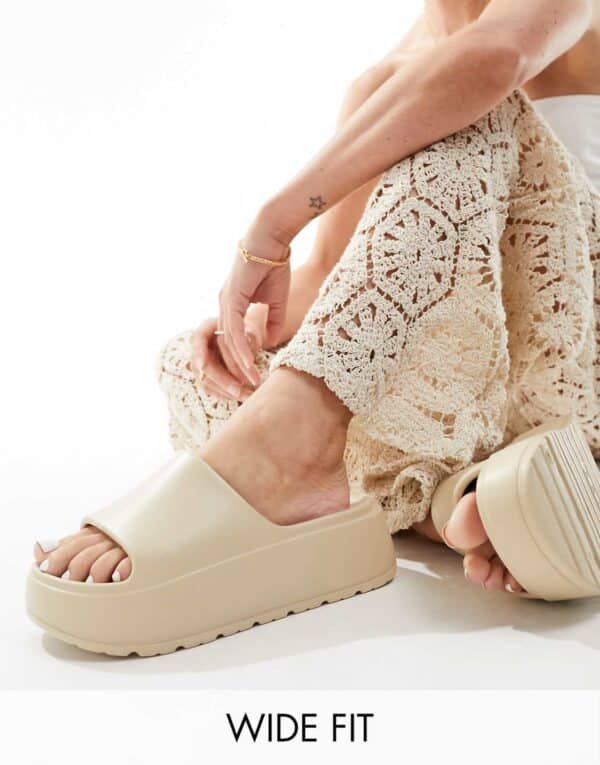 ASOS DESIGN Minimalist Beige Slide Sandals