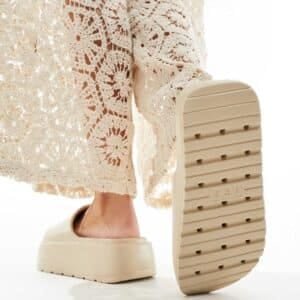 ASOS DESIGN Minimalist Beige Slide Sandals