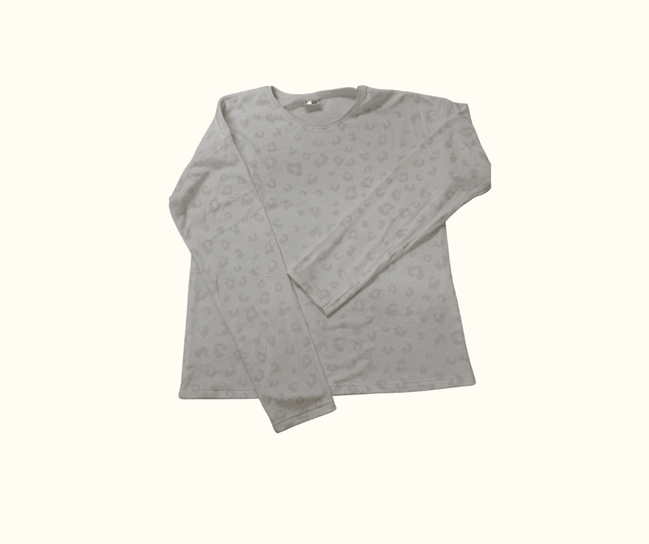 Hip & Hopps Kids' Long-Sleeve Pajama Set – White with Subtle Print