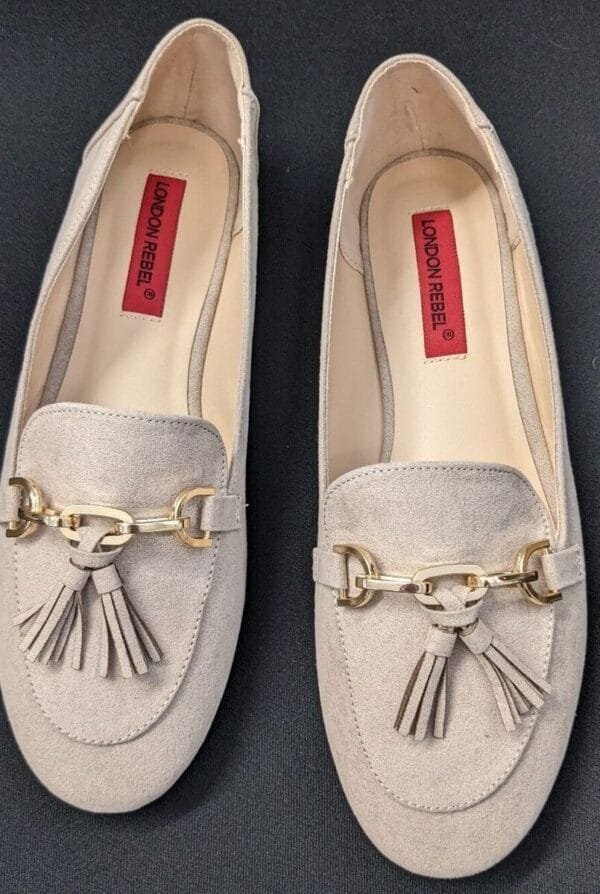 Landon Rebel Suede Tassel Loafers – Beige