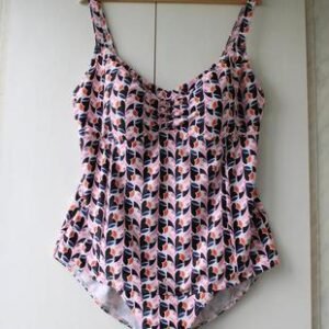 TU Women's Geometric Leaf Print Ruched One-Piece Swimsuit Size 6