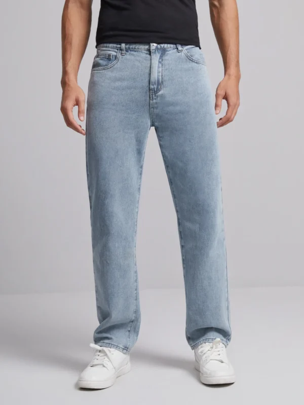 Manfinity Men's Light Wash Straight-Leg Denim Jeans - Size S