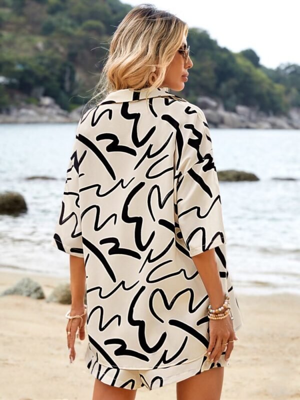 EMERY ROSE Two-Piece Abstract Print Shirt & Shorts Set – Women’s Casual Matching Outfit, Size L