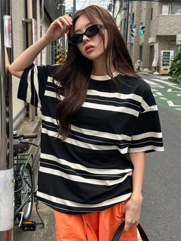 Dazy Black & White Striped T-Shirt – Size M