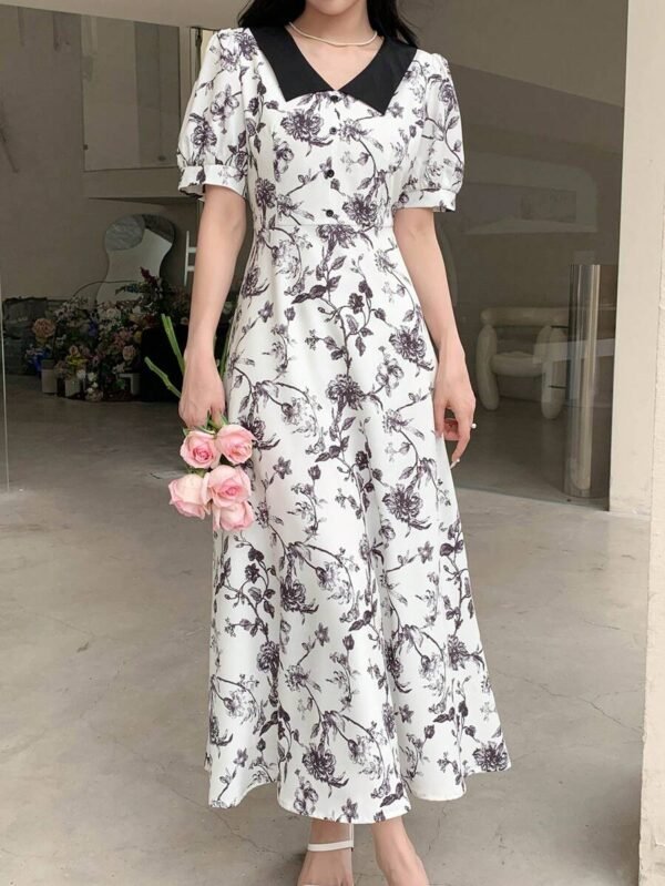 Dazy Floral Print Midi Dress with Contrast Collar – Size S