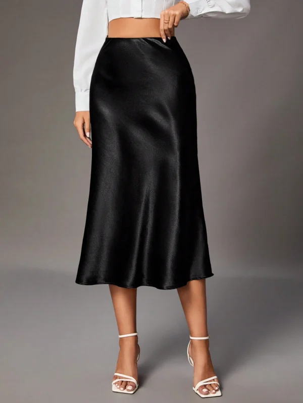 SHEIN Black Satin Midi Skirt – Size M