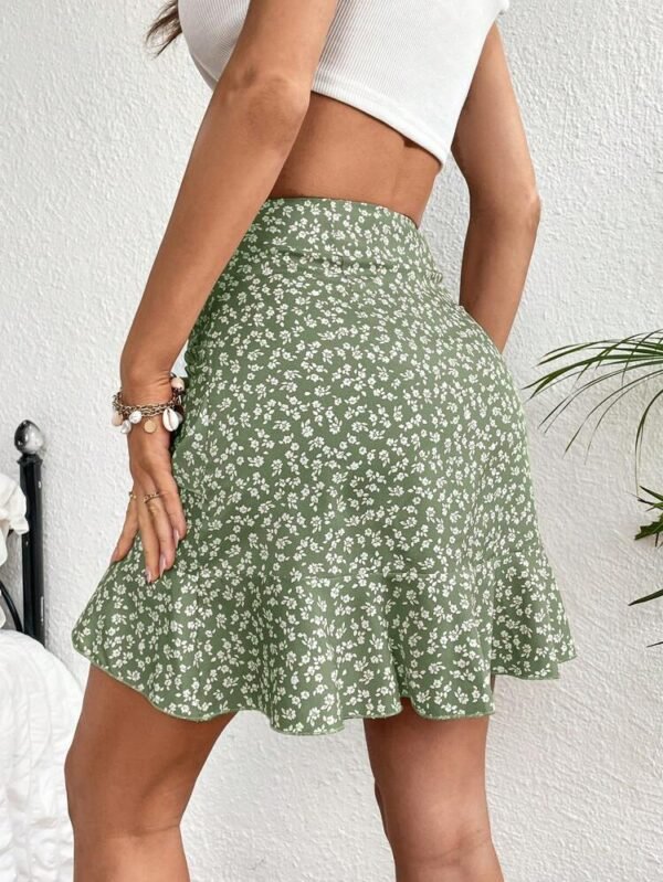 SHEIN Women's Floral Print Wrap Skirt – Green & White Daisy, Size L