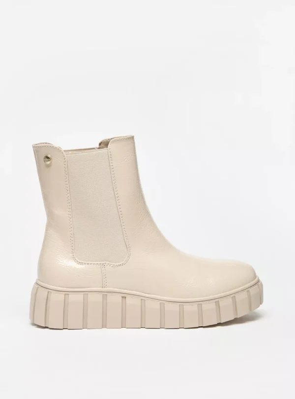 CELECTE EU 39 Cream Patent Chelsea Platform Boots – Chunky Tread Sole, Sleek & Trendy