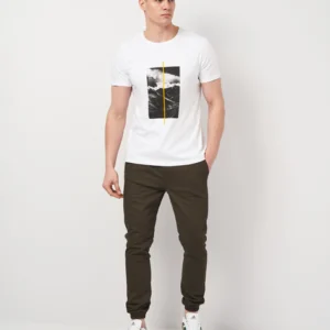 DeFacto Men’s White Graphic T-Shirt – Abstract Photo Print, Size M