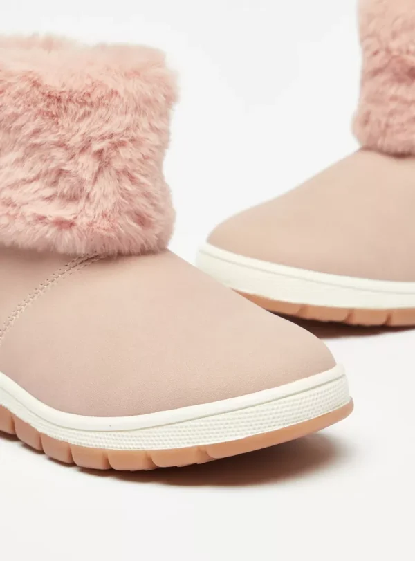 Juniors Girls’ Pink Faux Fur Winter Boots – Cozy, Stylish & Non-Slip Cold Weather Footwear