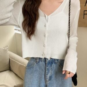 Dazy White Pearl‑Button Ribbed Cardigan – Size M, Chic Layering Knit