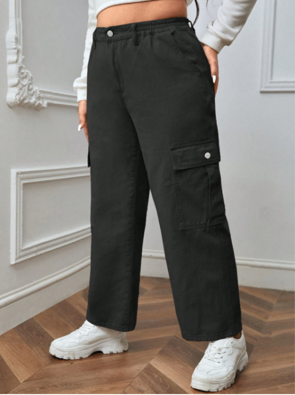 SHEIN Women’s Black Cargo Pants – Utility Pockets, Straight-Leg Fit, Size M