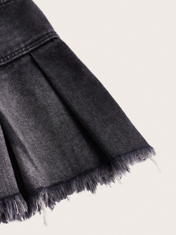 ROMWE Women’s Black Pleated Denim Mini Skirt with Raw Hem – Size M