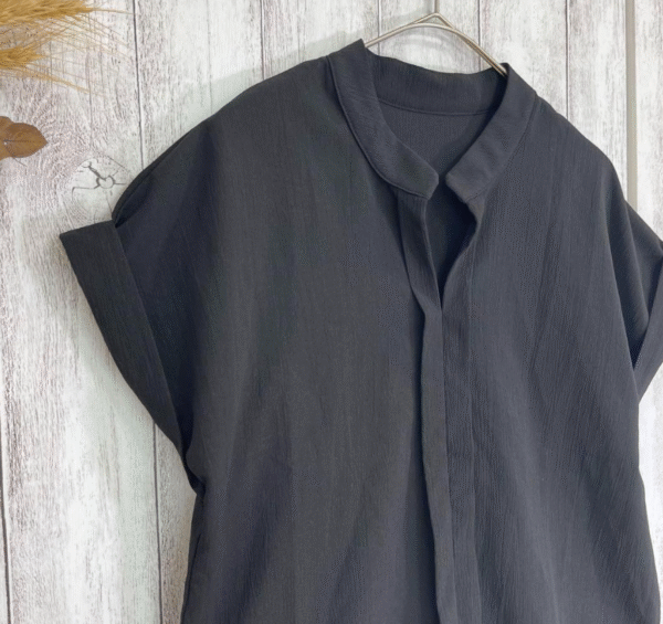 SHEIN Black Stand Collar V-Neck Blouse with Rolled Sleeves Size M