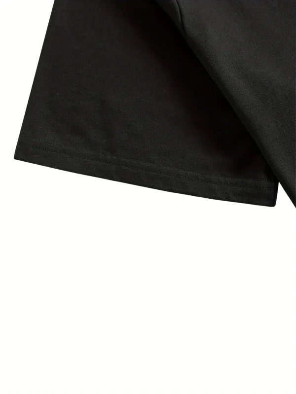 ROMWE Graphic Print Black T-Shirt – Size M