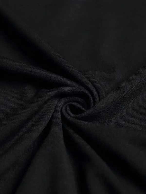 ROMWE Graphic Print Black T-Shirt – Size M