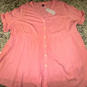 Women's Pink Button-Down Short Sleeve Shirt , Size XL