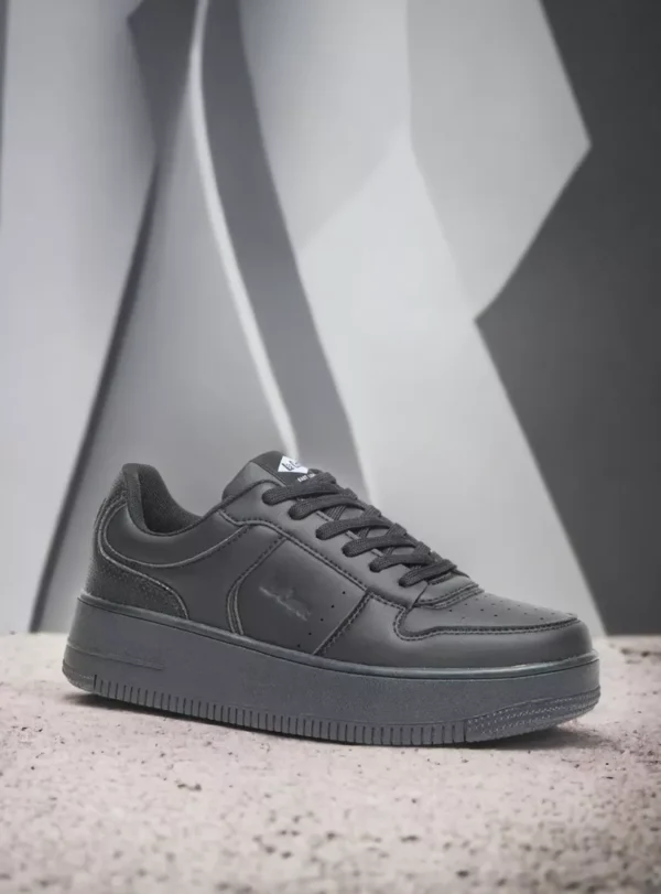 Lee Cooper Black Low-Top Sneakers – Size 39 – Unisex Casual Sports Shoes