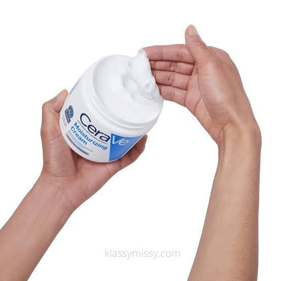 CeraVe Moisturizing Cream for Dry to Very Dry Skin - 24-Hour Hydration with 3 Essential Ceramides & Hyaluronic Acid