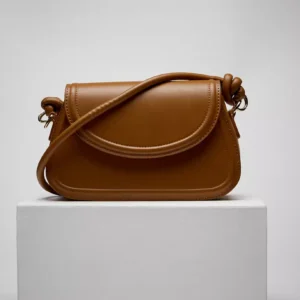 MAX Romantic Red Quilted Shoulder Bag – Heart Clasp Mini Flap Bag with Gold Chain