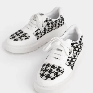 Women’s Houndstooth Pattern Sneakers – Stylish Casual Lace-Up Shoes with Thick Sole