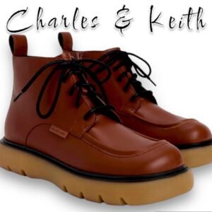 Brown Square-Toe Combat Boots with Contrast Lace-Up and Chunky Platform