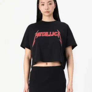 Noisy May Cropped Metallica Logo Graphic T-Shirt