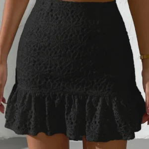 Women's Elegant Black Lace Mini Skirt – Ruffled Hem & Floral Pattern
